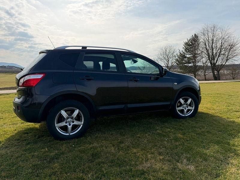 Gebraucht Nissan Qashqai I-Way 131 PS (96 kW) 2012 Schwarz SUV