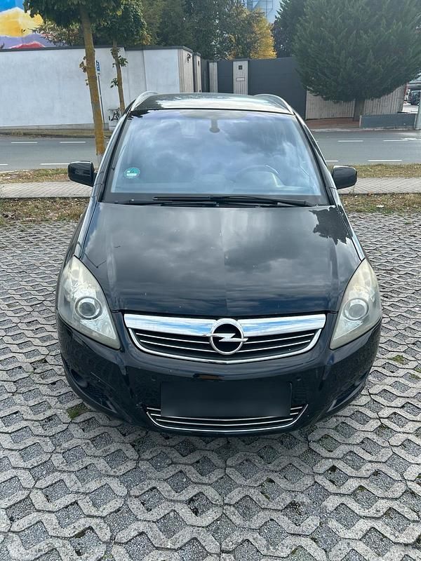 Gebraucht Opel Zafira 150 PS (110 kW) 2010 Schwarz Van / Kleinbus