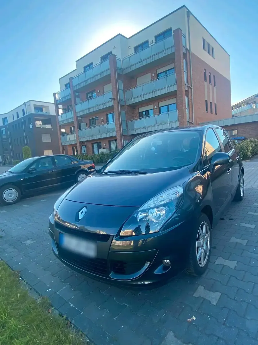 Gebraucht Renault Scénic III 116 PS (85 kW) 2011 Schwarz Van / Kleinbus