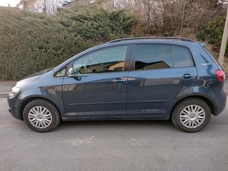Gebraucht VW Golf VI 140 PS (102 kW) 2010 Blau Kleinwagen