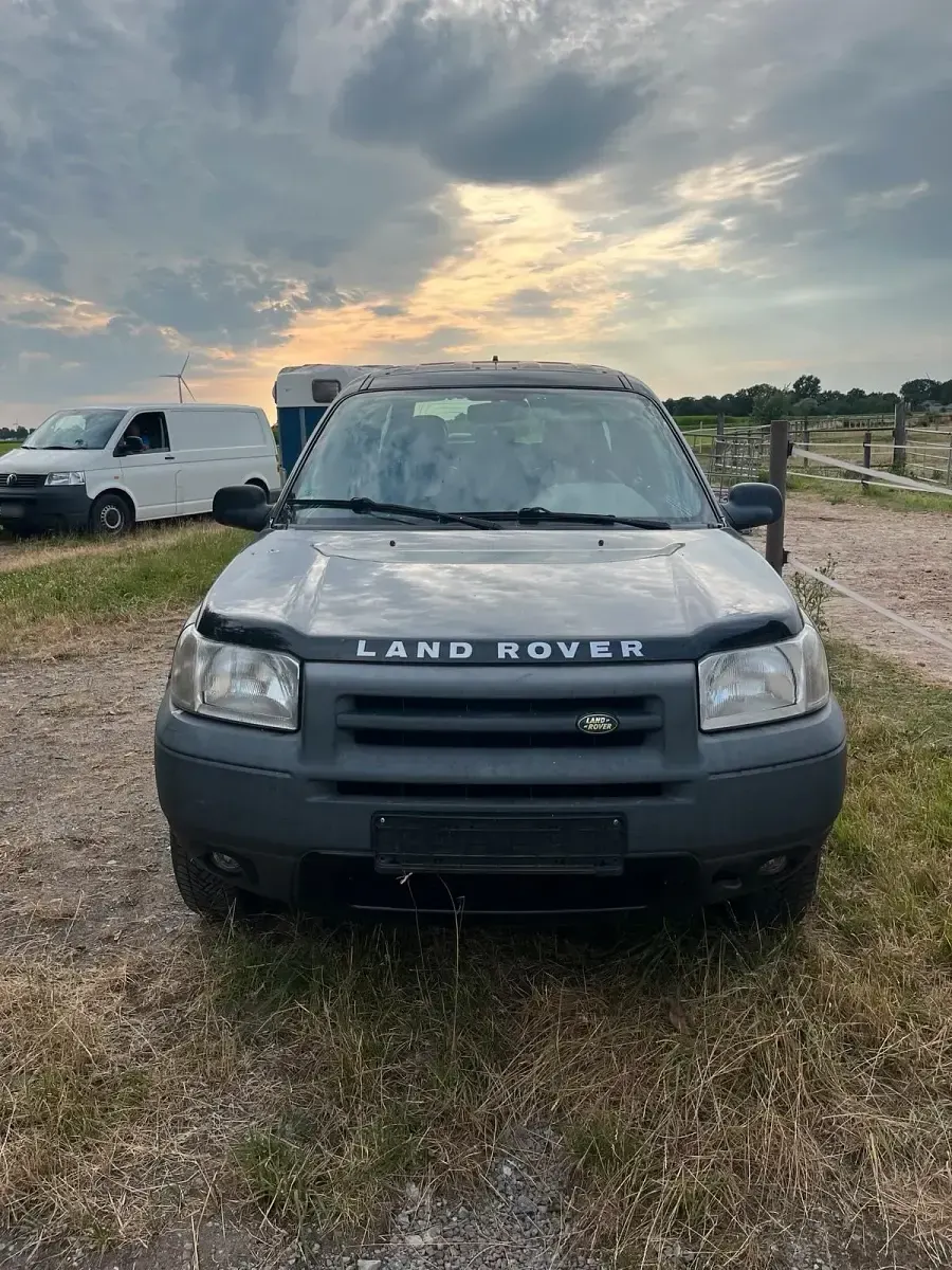 Gebraucht Land Rover Freelander 112 PS (82 kW) 2001 Schwarz SUV