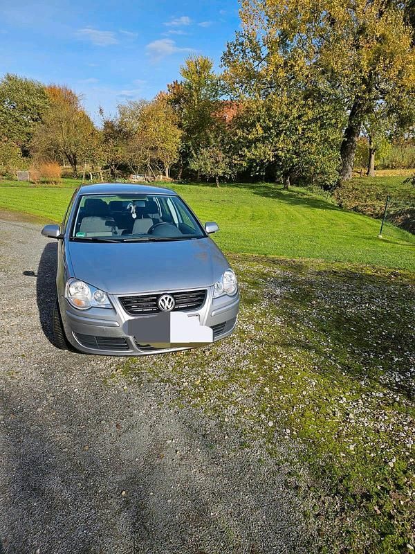 Silber Gebraucht 2007 VW Polo Kleinwagen | 2.850 € (Etwas zu teuer) - Bild 1/3