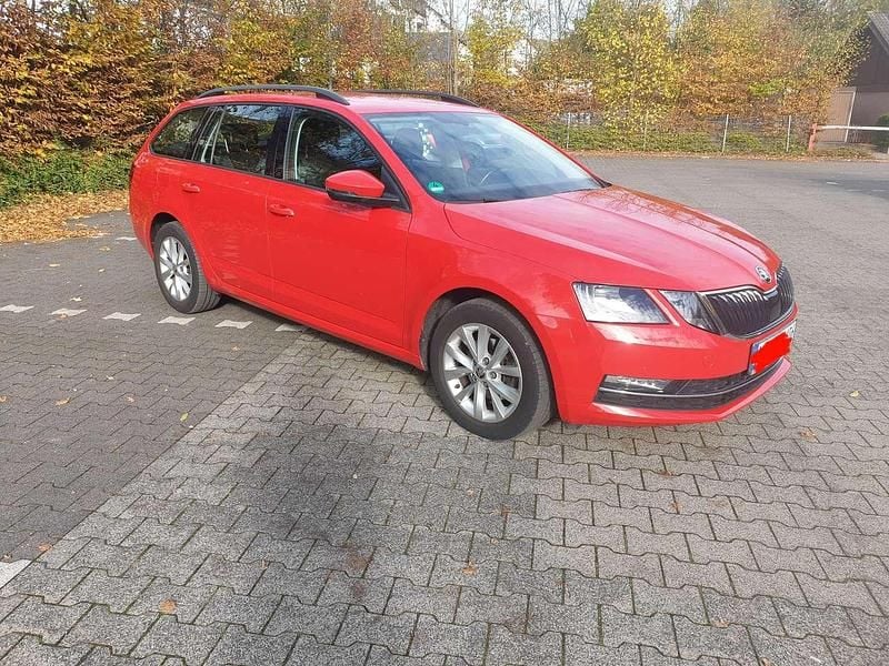 Rot Gebraucht 2019 Skoda Octavia G-TEC Style Kombi | 12.850 € (Fairer Preis) - Bild 1/4