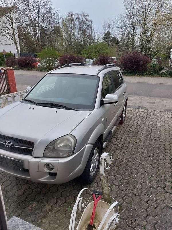 Gebraucht Hyundai Tucson 141 PS (103 kW) 2006 Silber SUV