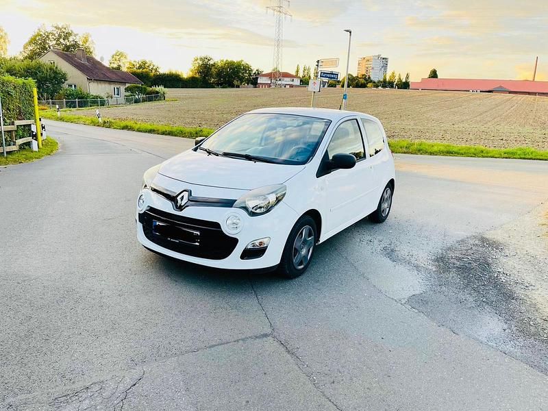 Weiß Gebraucht 2012 Renault Twingo Night&Day Kleinwagen | 2.600 € (Fairer Preis) - Bild 1/4