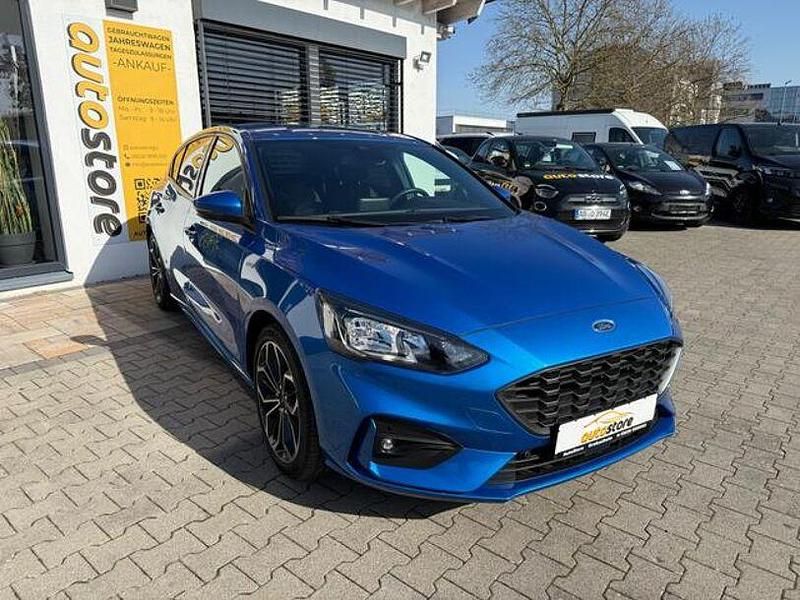 Gebraucht Ford Focus ST-Line X 155 PS (114 kW) 2021 Dynamicblau (metallic) Limousine