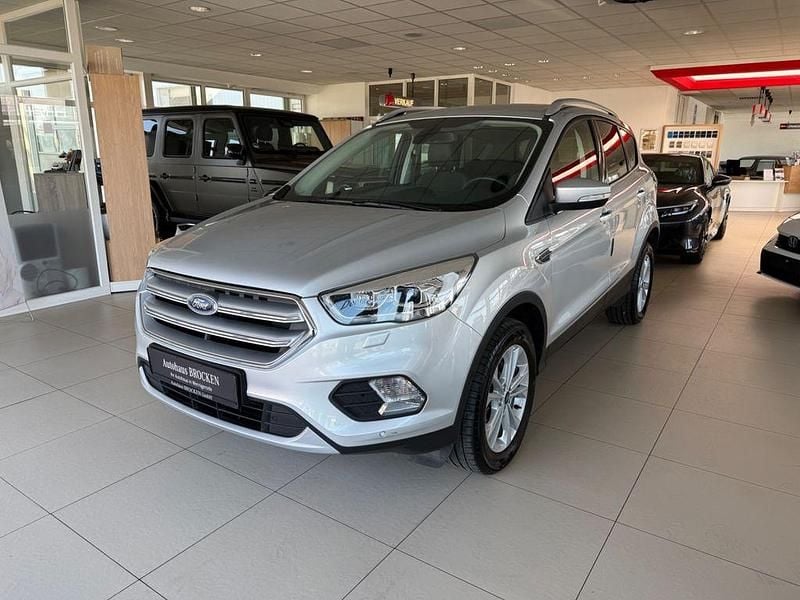 Gebraucht Ford Kuga Titanium 179 PS (131 kW) 2019 Silber SUV