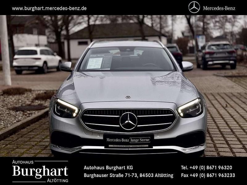 Gebraucht Mercedes E220 Avantgarde 200 PS (147 kW) 2022 Lack hightechsilber Kombi