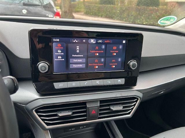 Gebraucht Seat Leon 110 PS (80 kW) 2022 Weiß Limousine