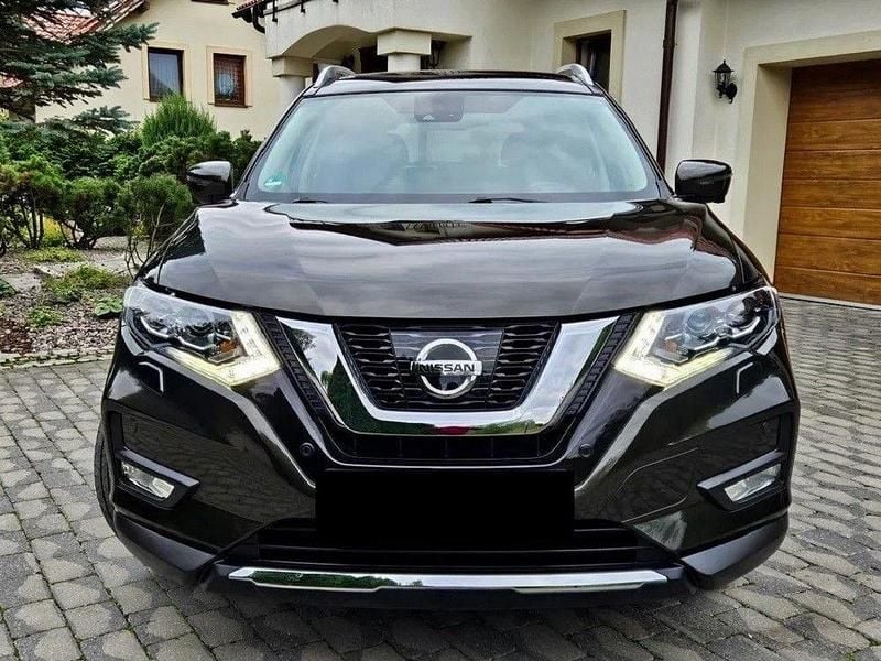 Schwarz Gebraucht 2018 Nissan X-Trail N-Connecta SUV | 13.000 € (Fairer Preis) - Bild 1/4