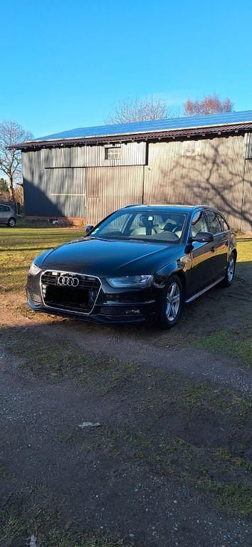 Gebraucht Audi A4 S-Line 177 PS (130 kW) 2012 Schwarz Kombi