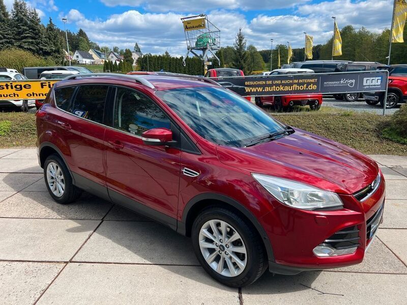 Rot Gebraucht 2015 Ford Kuga Titanium SUV | 10.900 € (Fairer Preis) - Bild 1/4