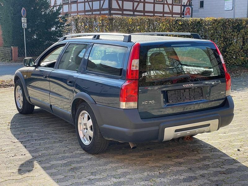 Używany Volvo XC70 163 KM (119 kW) 2005 Niebieski SUV