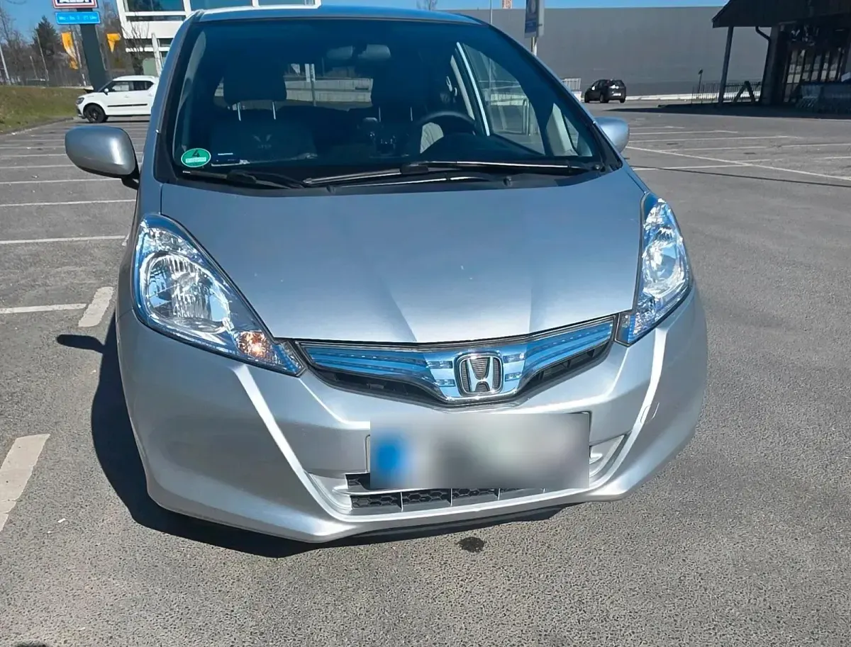 Gebraucht Honda Jazz Hybrid 88 PS (64 kW) 2011 Silber Kleinwagen