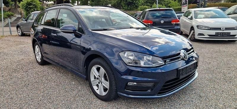 Blau Gebraucht 2016 VW Golf VII Comfortline Kombi | 11.850 € (Fairer Preis) - Bild 1/4