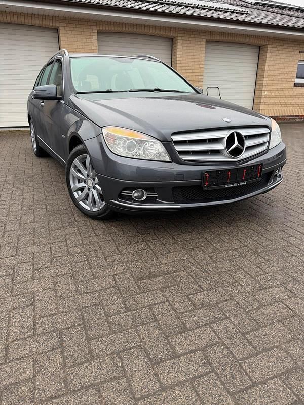 Gebraucht Mercedes C200 Avantgarde 184 PS (135 kW) 2009 Kombi