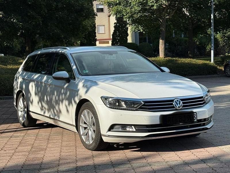 Gebraucht VW Passat Highline 150 PS (110 kW) 2016 Weiß Kombi