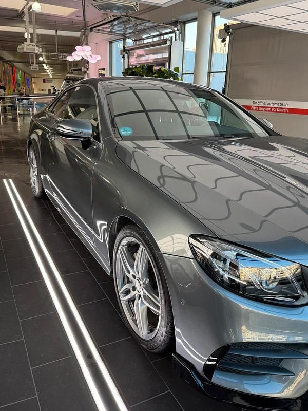 Gebraucht Mercedes E200 184 PS (135 kW) 2017 Grau Coupé