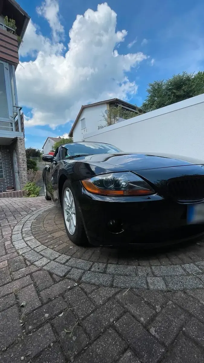 Gebraucht BMW Z4 Basis 170 PS (125 kW) 2005 Schwarz Cabrio