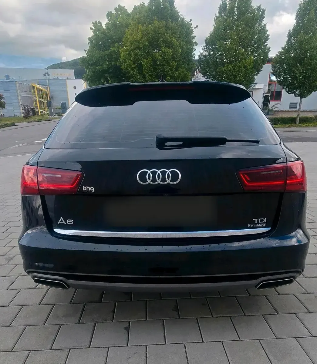 Używany Audi A6 S-Line 272 KM (200 kW) 2015 Czarny Kombi