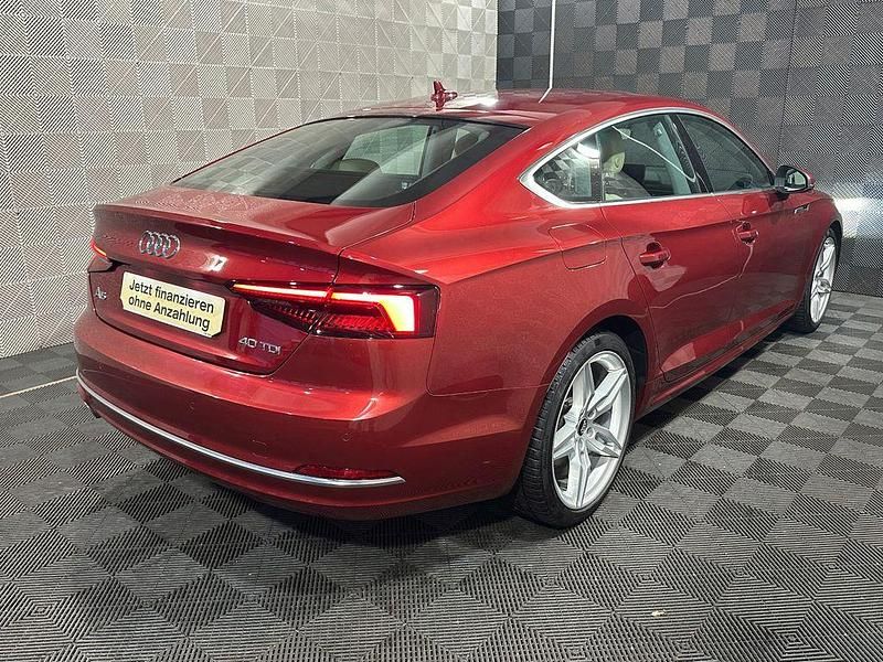 Gebraucht Audi A5 Sportback Sport 190 PS (139 kW) 2019 Rot Kleinwagen