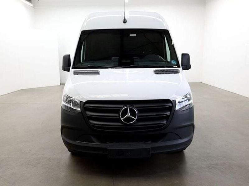 Gebraucht Mercedes Sprinter 170 PS (125 kW) 2025 Arktikweiss Van