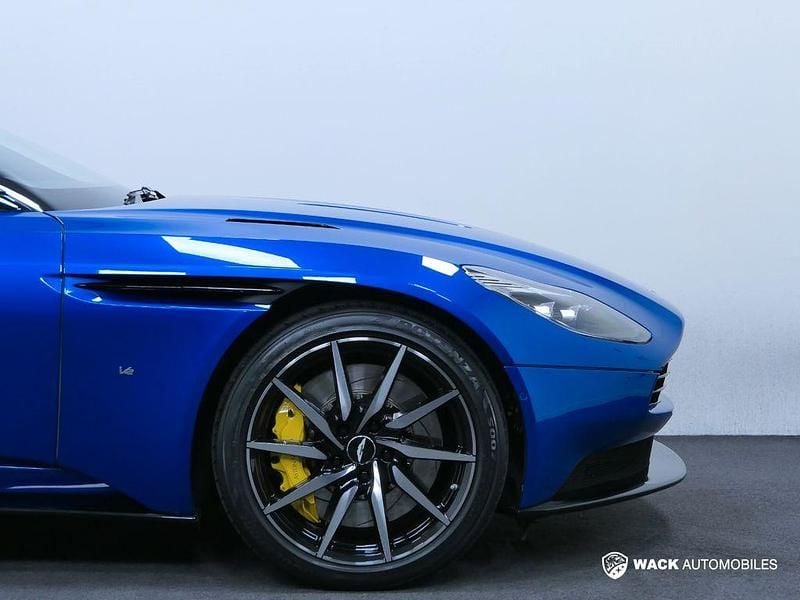 Gebraucht Aston Martin DB11 609 PS (447 kW) 2018 Blau Coupé