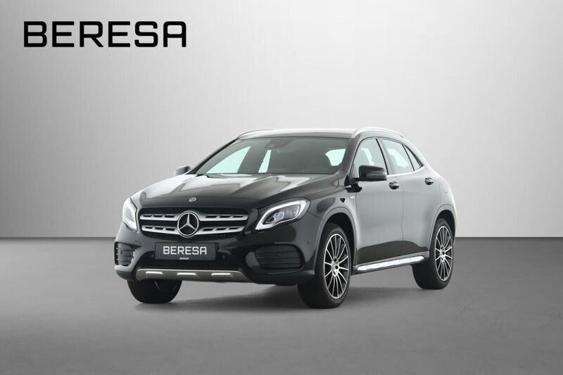 Unilack nachtschwarz Gebraucht 2018 Mercedes GLA180 AMG SUV | 21.680 € (Guter Preis) - Bild 1/4
