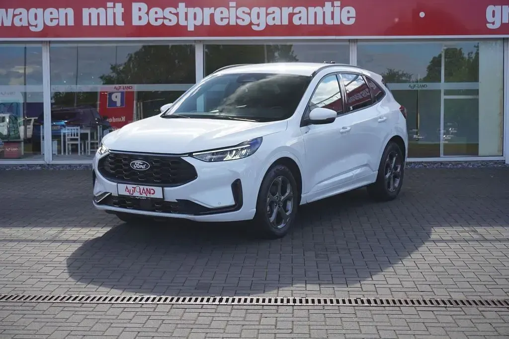 Gebraucht Ford Kuga ST-Line 184 PS (135 kW) 2025 Schwarz SUV