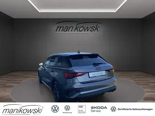 Gebraucht Audi S3 Ambiente 310 PS (228 kW) 2023 Daytonagrau perleffekt Limousine