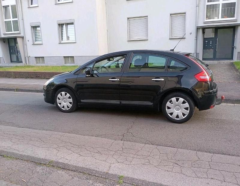 Schwarz Gebraucht 2010 Citroën C4 Limousine | 2.800 € (Fairer Preis) - Bild 1/4