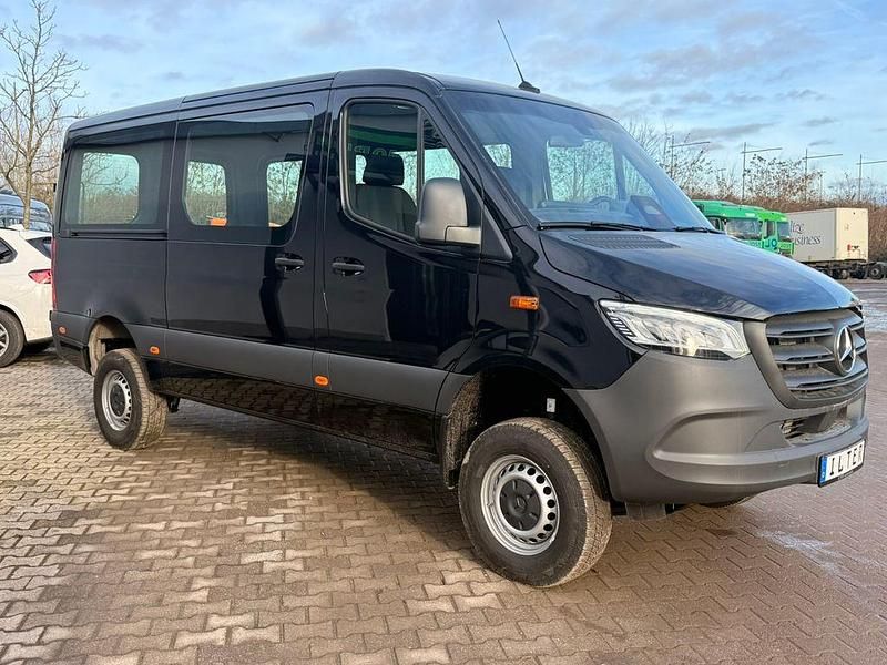 Neu Mercedes Sprinter 190 PS (139 kW) 2026 Schwarz Van