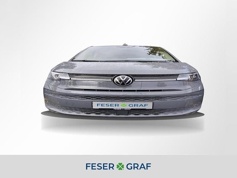 Grau Gebraucht 2024 VW T7 Life Van | 48.910 € (Guter Preis) - Bild 1/4