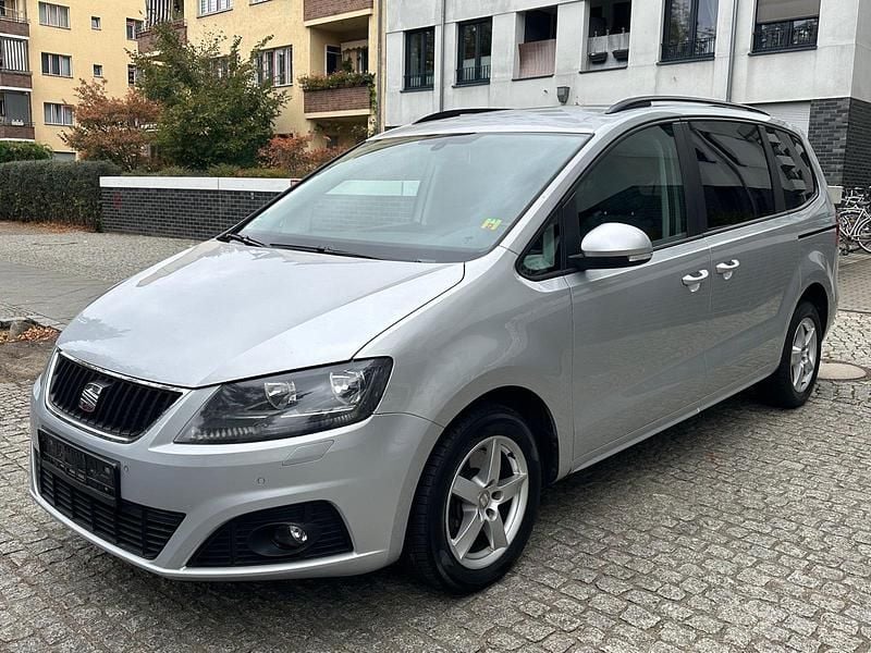 Silber Gebraucht 2011 Seat Alhambra Ecomotive Van / Kleinbus | 5.200 € (Guter Preis) - Bild 1/4