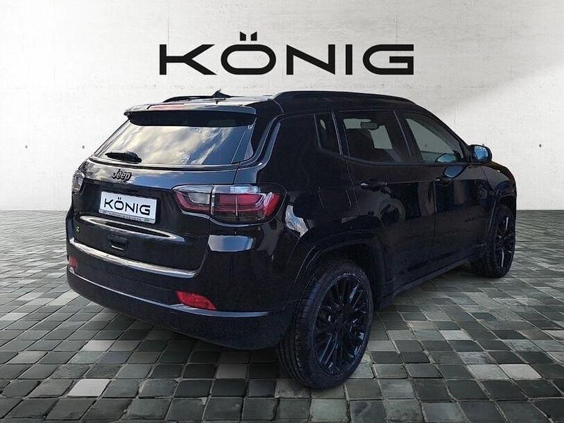 Gebraucht Jeep Compass 131 PS (96 kW) 2023 Schwarz SUV