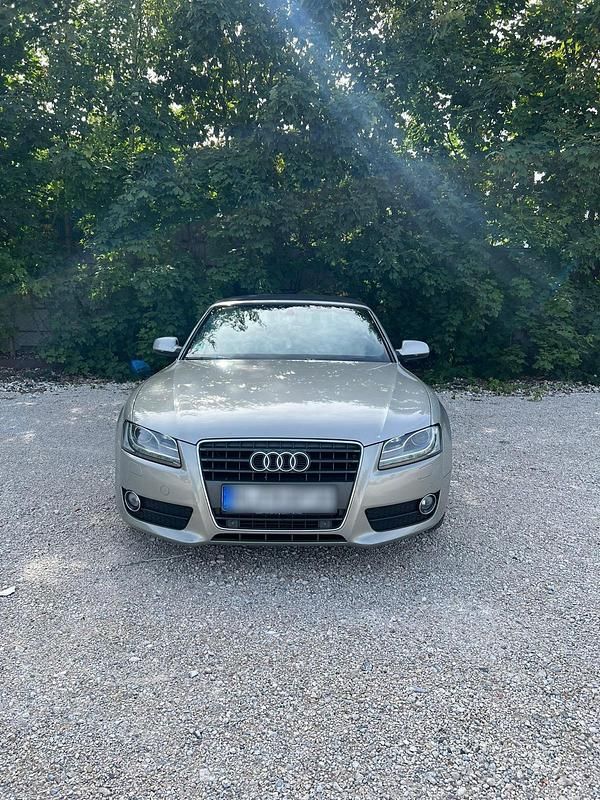 Gebraucht Audi A5 Cabriolet 170 PS (125 kW) 2011 Grau Cabrio