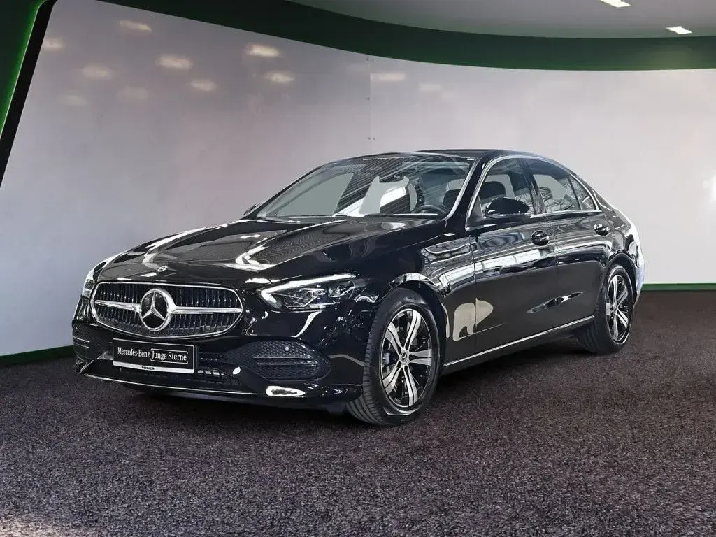 Gebraucht Mercedes C200 Advanced 163 PS (119 kW) 2024 Obsidianschwarz Limousine