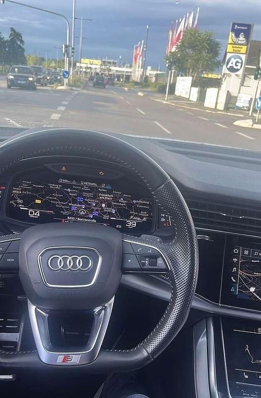 Gebraucht Audi Q8 S-Line 435 PS (319 kW) 2020 Weiß SUV