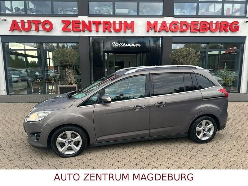 Braun Gebraucht 2015 Ford C-MAX Titanium Van / Kleinbus | 6.950 € (Fairer Preis) - Bild 1/4