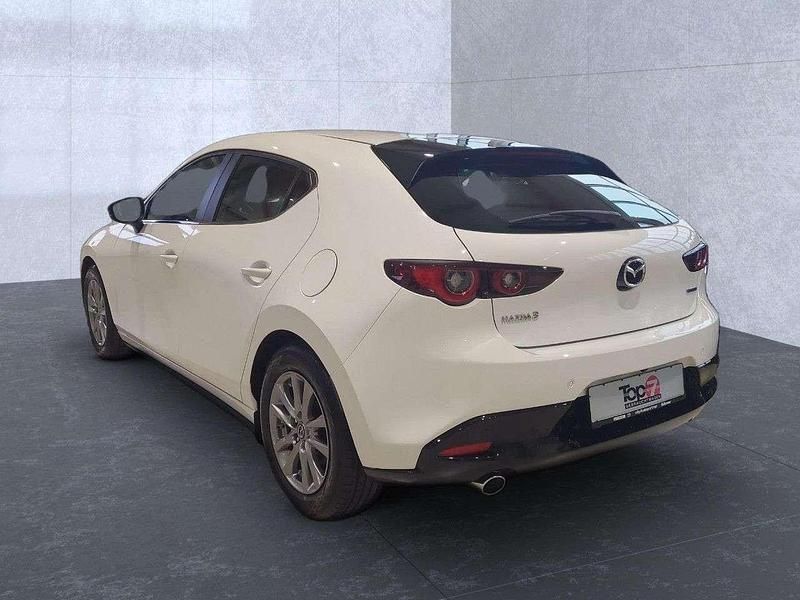 Gebraucht Mazda 3 Prime-Line 122 PS (89 kW) 2024 Arctic white (weiß) Limousine