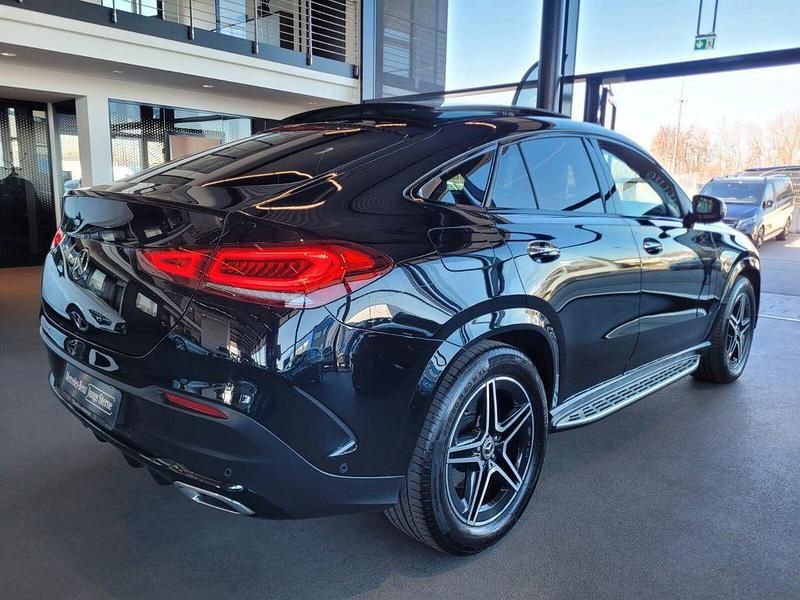 Gebraucht Mercedes GLE400 AMG 331 PS (243 kW) 2023 Lack obsidianschwarz Coupé