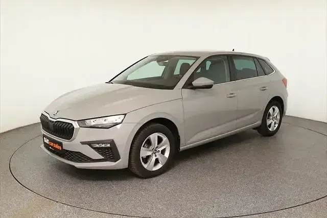 Używany Skoda Scala Selection 116 KM (85 kW) 2025 Szary Hatchback
