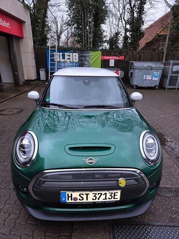 Gebraucht Mini Cooper SE Classic 135 kW (184 PS) 2020 Grün Kleinwagen