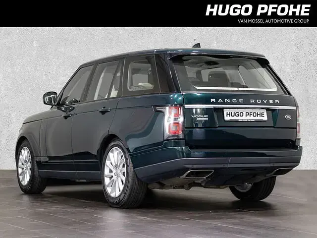Gebraucht Land Rover Range Rover Vogue 525 PS (386 kW) 2019 British racing green ultra SUV