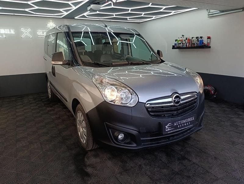 Gebraucht Opel Combo 95 PS (69 kW) 2013 Silber Van / Kleinbus