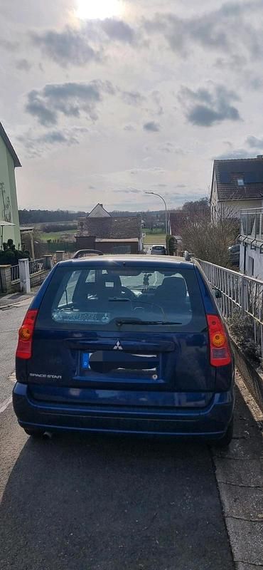 Gebraucht Mitsubishi Space Star 98 PS (72 kW) 2004 Blau Van / Kleinbus