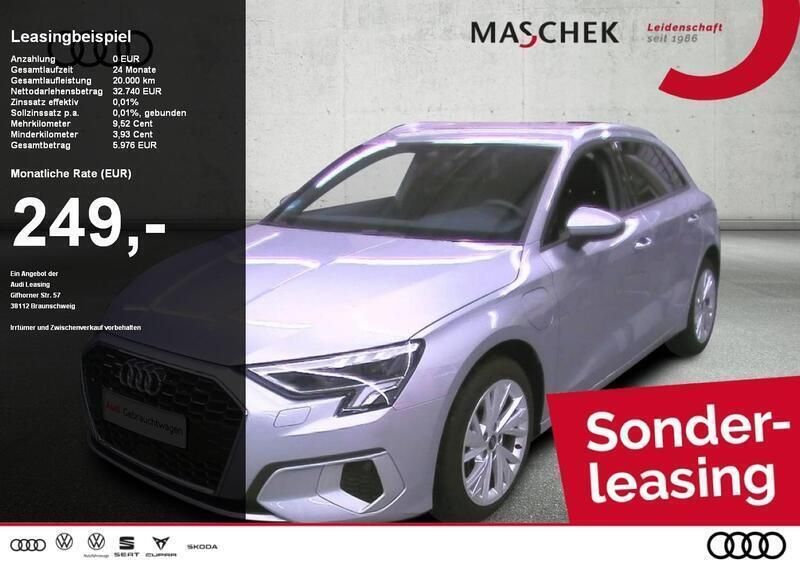 Florettsilber metallic Gebraucht 2024 Audi A3 Sportback e-tron Advanced Plus Limousine | 33.140 € (Teuer) - Bild 1/4