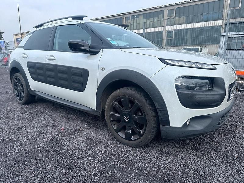 Gebraucht Citroën C4 89 PS (65 kW) 2016 Weiß SUV