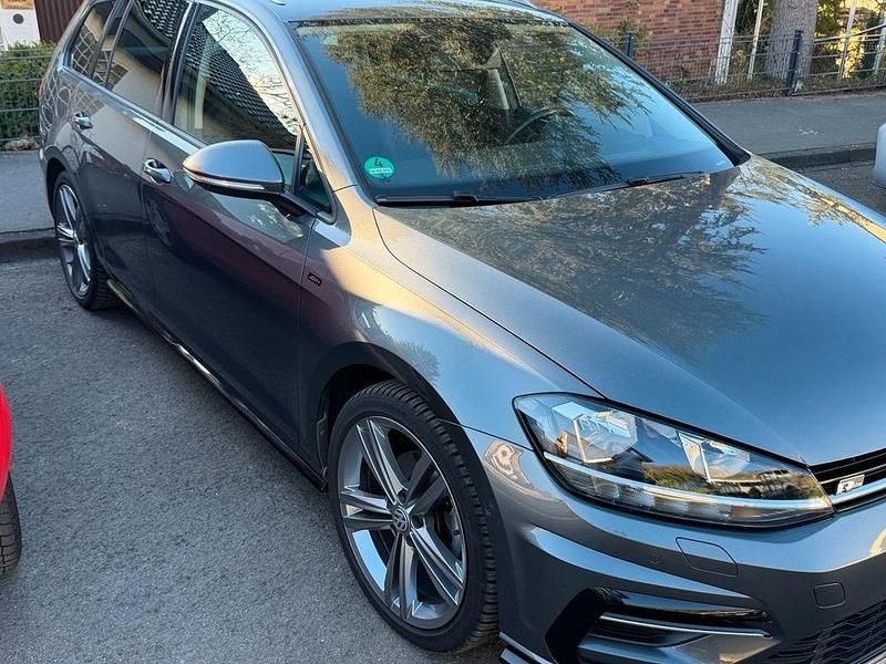 Gebraucht VW Golf VII R-line 150 PS (110 kW) 2018 Grau Kombi