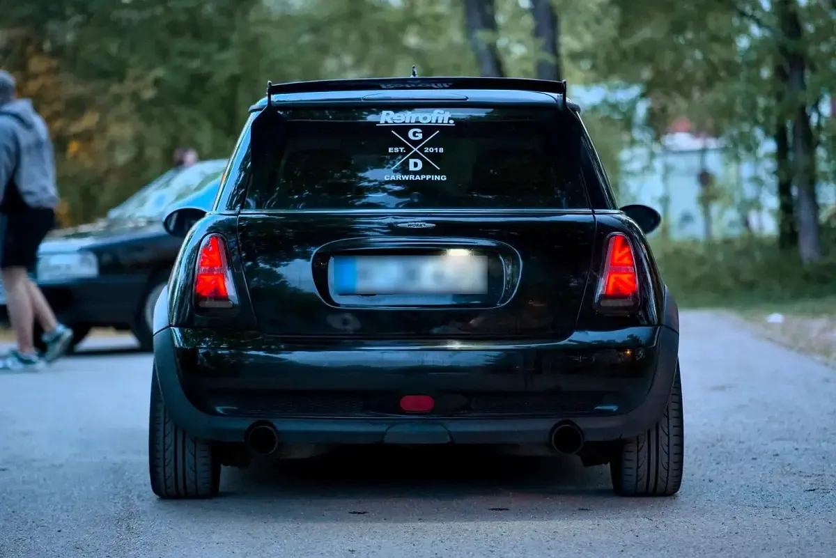 Gebraucht Mini John Cooper Works 211 PS (155 kW) 2005 Schwarz Kleinwagen